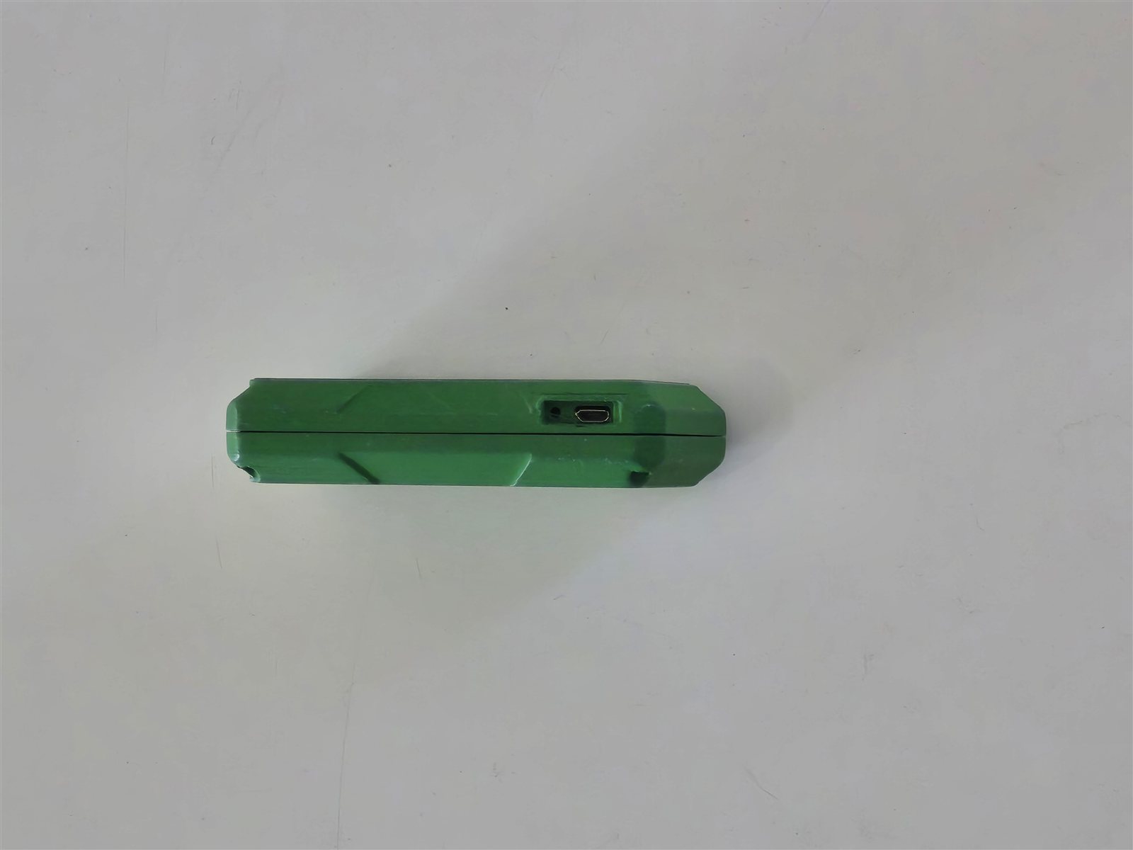 Frigolive cihazının mikro USB şarj girişi